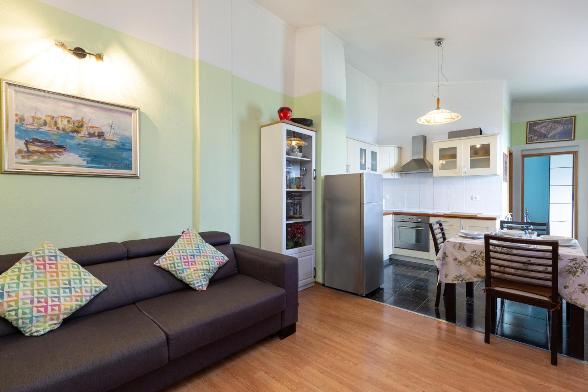Apartments And Rooms Vila Irma Opatija Room photo